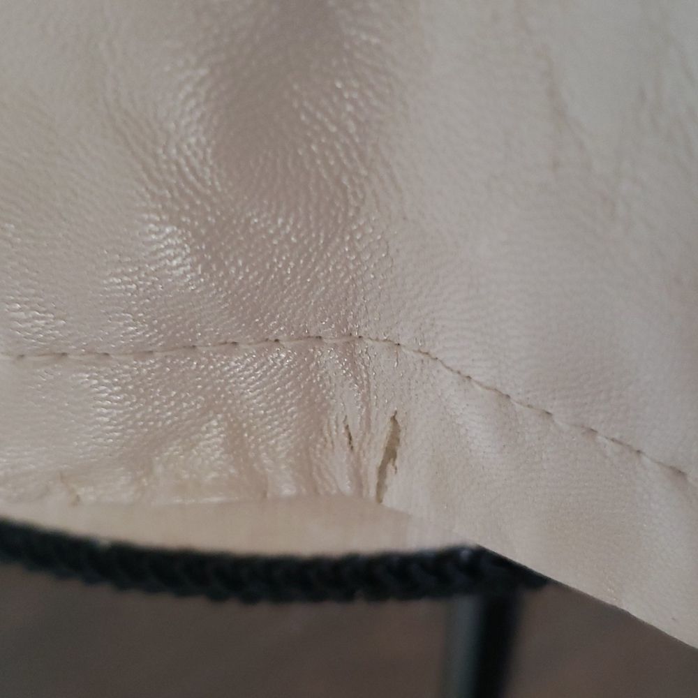 GUESS FAUX LEATHER MOTO - Picture 11 of 12